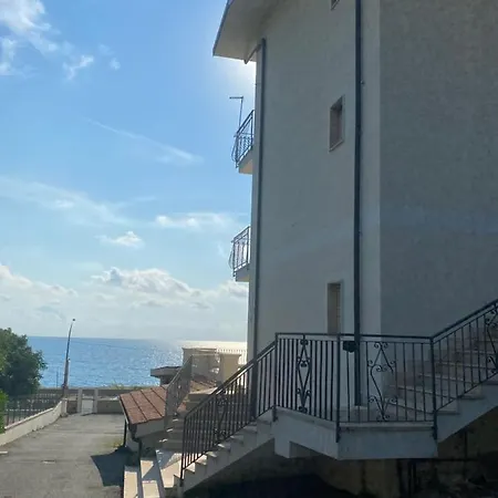 Alojamento de Acomodação e Pequeno-almoço Vista Al Tramonto 3*