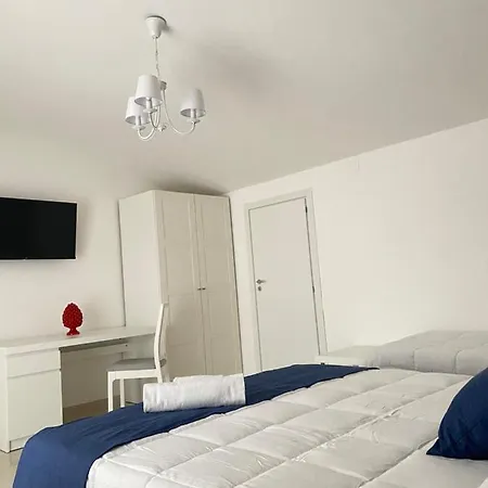 Vista Al Tramonto B&B 팔레나