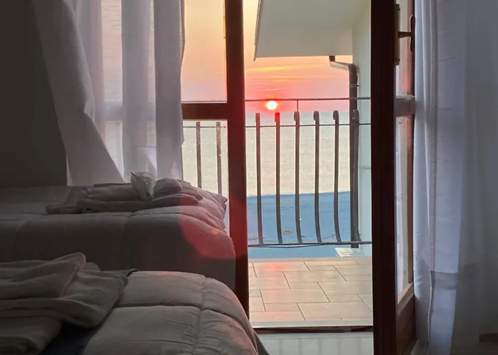 Alojamento de Acomodação e Pequeno-almoço Vista Al Tramonto Falerna